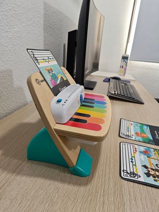 Piano musical madera Baby Einstein +6