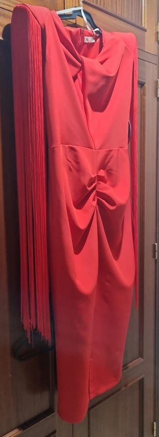 Vestido de fiesta con flecos 