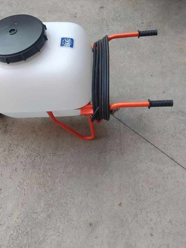 Pulverizador carretilla