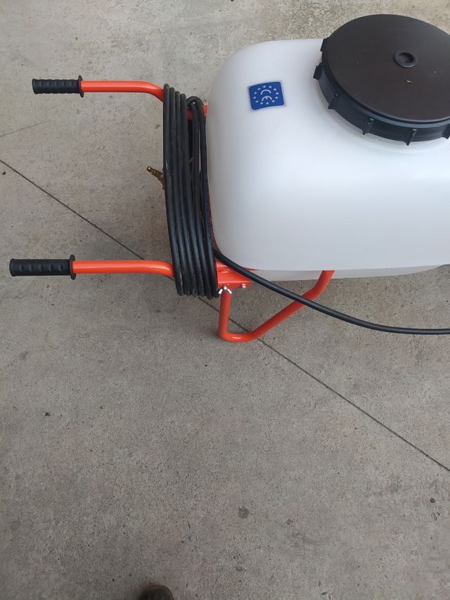 Pulverizador carretilla