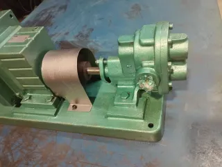 Bomba de engranajes para productos muy viscosos