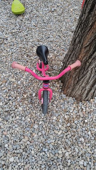 Bici iniciacion Chicco Pink Arrow