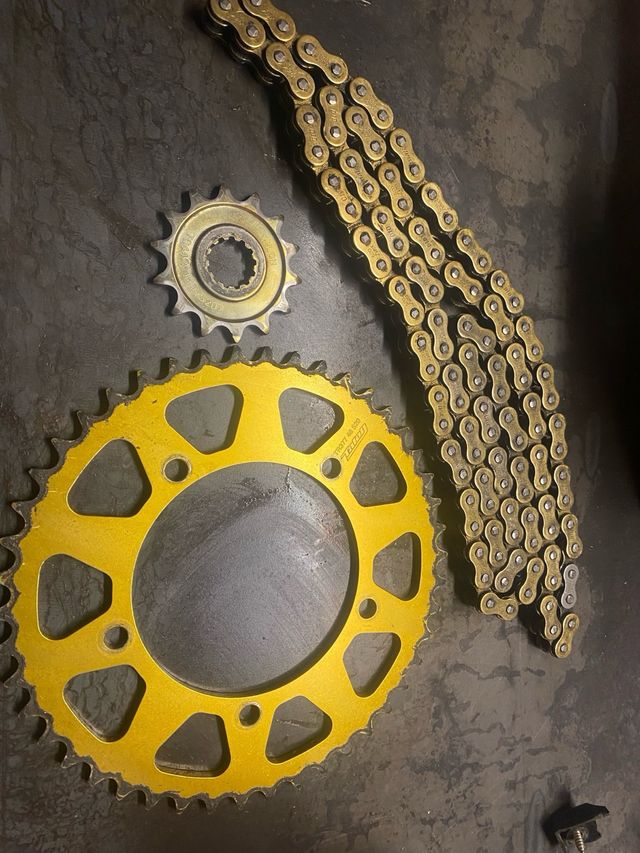 Plato,cadena i piñon