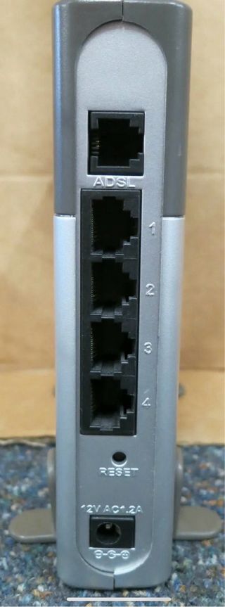 Router ADSL inalámbrico D-Link DSL-504T
