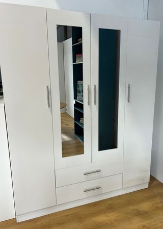 ARMARIO DE 4 PUERTAS