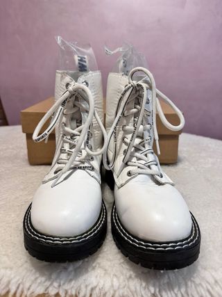 Botas cordones talla 35