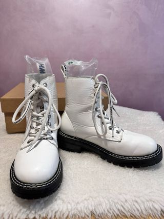 Botas cordones talla 35