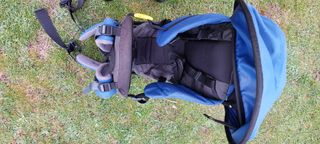 Mochila portabebés de montaña