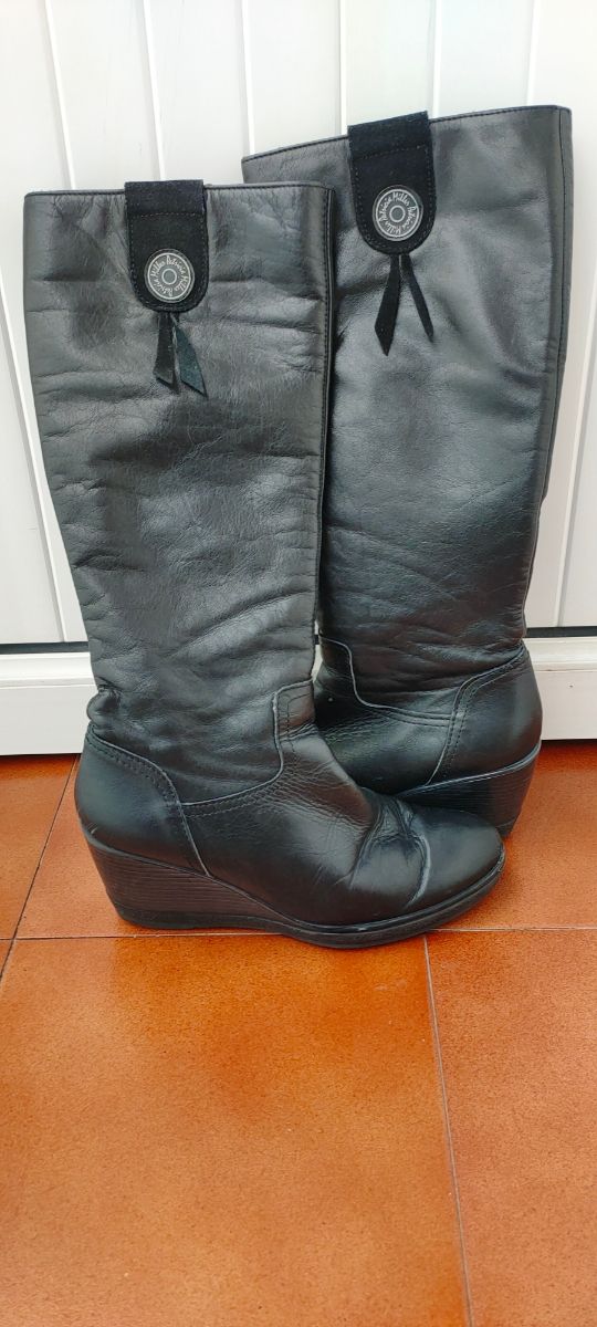 BOTAS NEGRAS PIEL 39 CUÑA