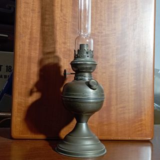 Lampada ad olio vintage.