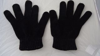 Guantes de lana negros