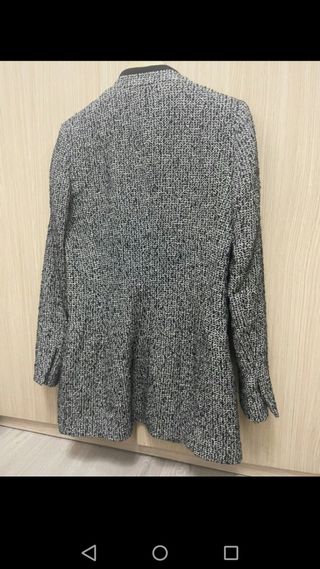 Chaqueta larga tweed gris