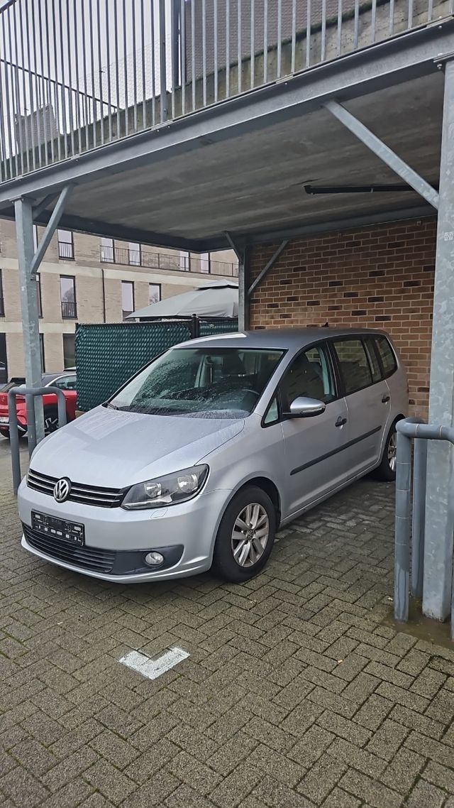 Volkswagen Touran 2014