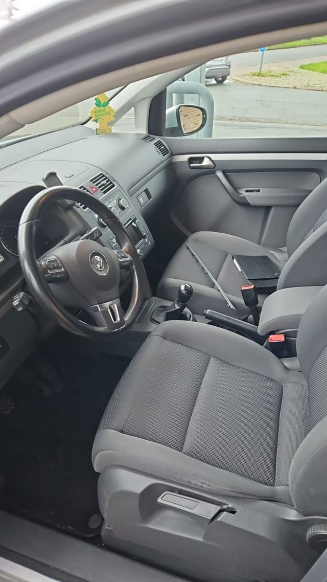 Volkswagen Touran 2014