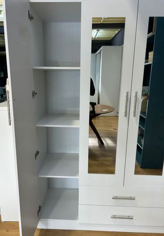 ARMARIO DE 4 PUERTAS