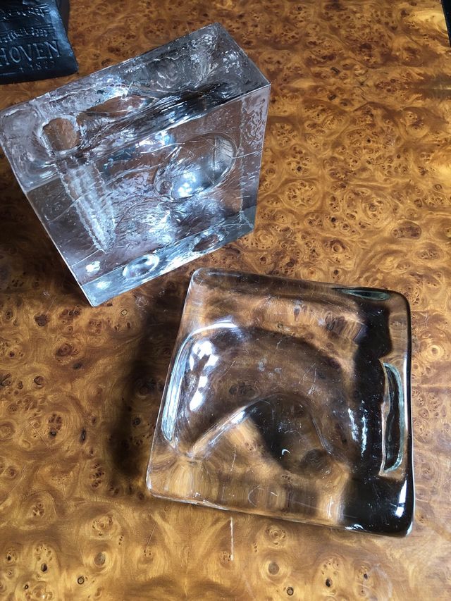 Pukeberg Jarrón y cenicero/pisapapeles