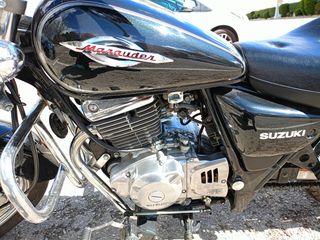 Moto Suzuki Marauder 250cc