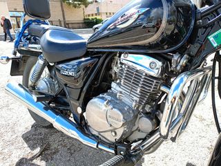 Moto Suzuki Marauder 250cc