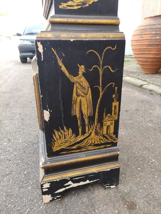 Caja de reloj pintada y policromada