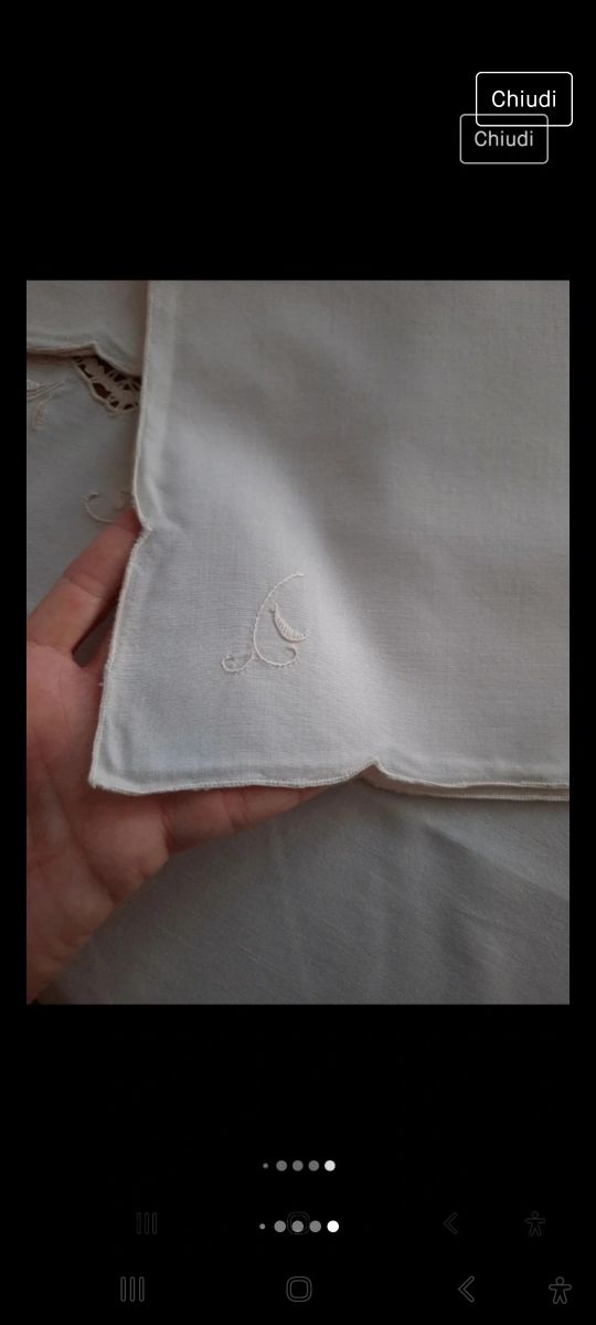 Tovaglia ricamata con 8 tovaglioli