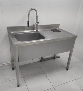pica industrial con grifo