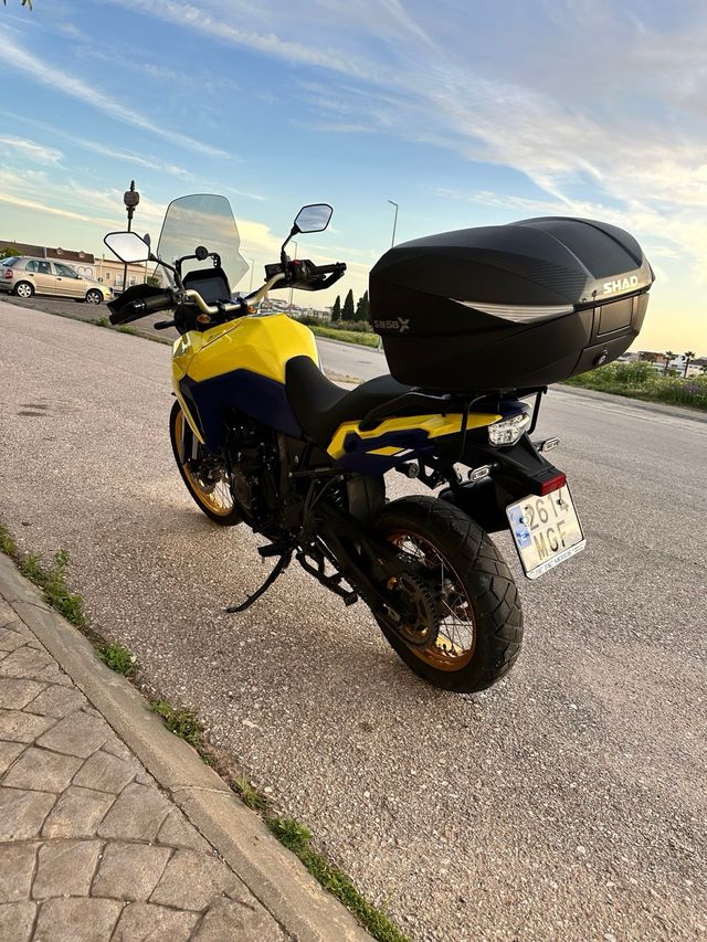 Suzuki V strom De 800 año 2023