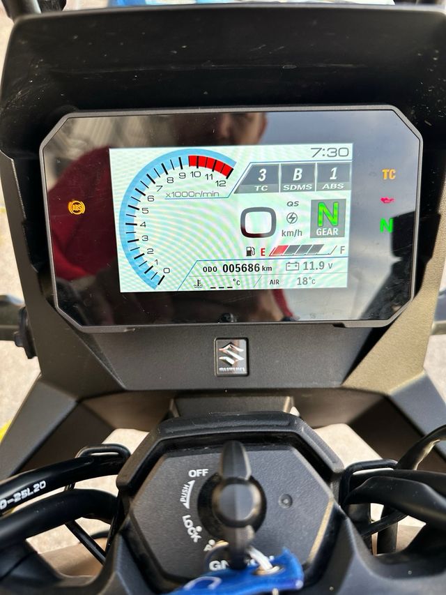 Suzuki V strom De 800 año 2023