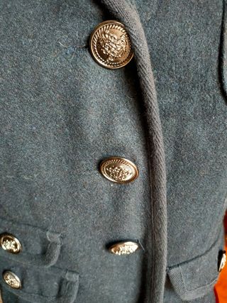 Chaqueta Zara estilo austriaca 