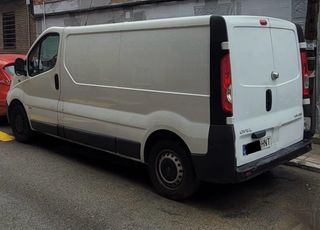 Opel Vivaro larga 2013