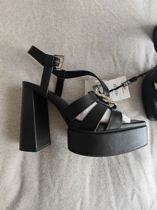 Sandalias negras Zara número 38