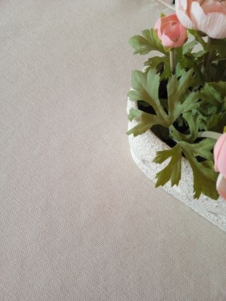 Mesa camilla con paño de chenilla crema