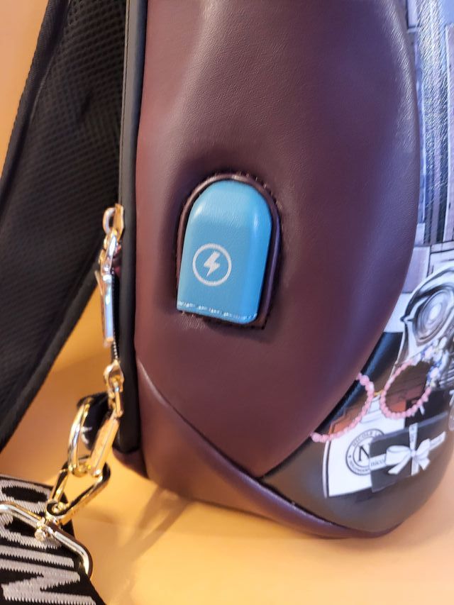 Mochila con puerto de carga USB Nicole Lee