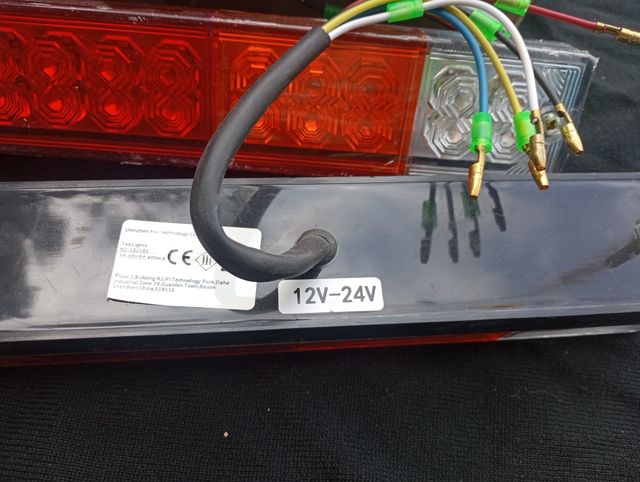 Faros pilotos traseros  .