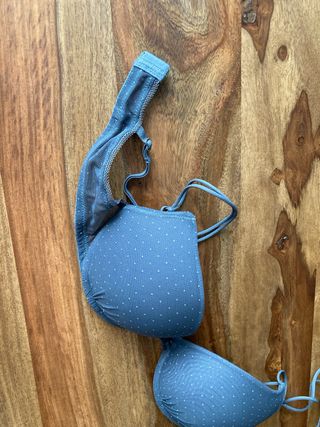 Sujetador gris con relleno 85b