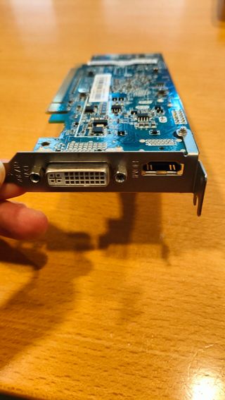 Tarjeta Gráfica Radeon HD 7350 1GB