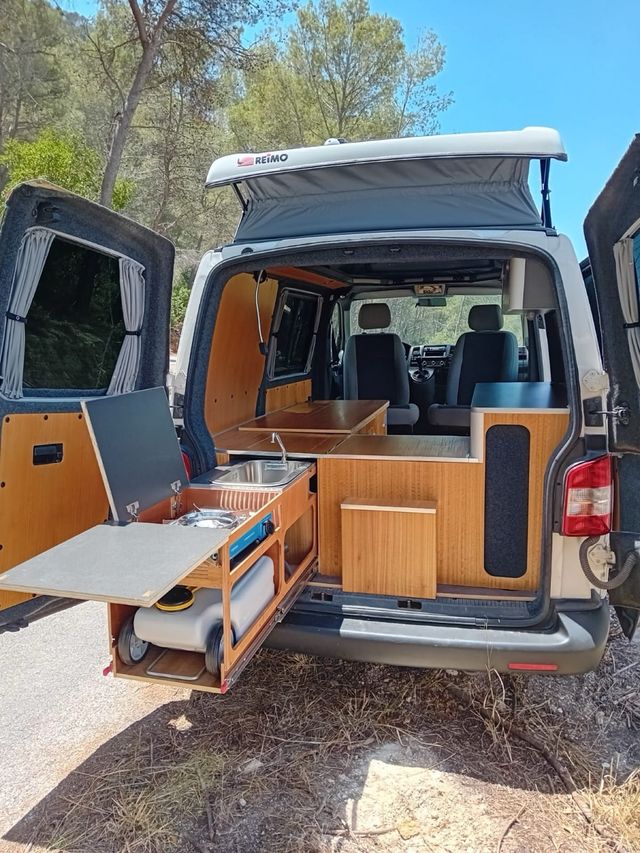 Volkswagen Transporter T5 2010