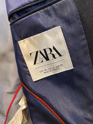 Traje azul Zara