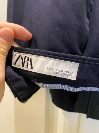 Traje azul Zara