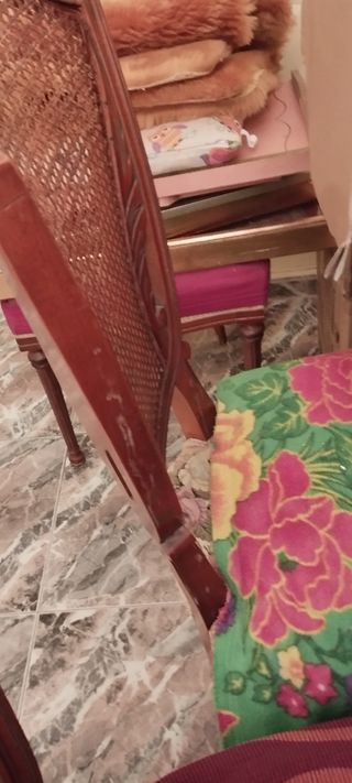 Sillas acolchadas estilo isabelino