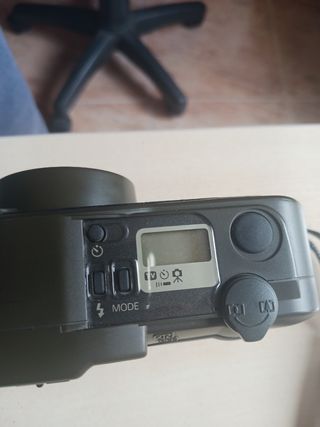 Cámara de fotos Ricoh RZ100