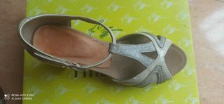 3 pares de zapatos  de verano nuevo