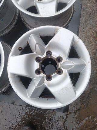 4 Llantas 16" Nissan Terrano '04