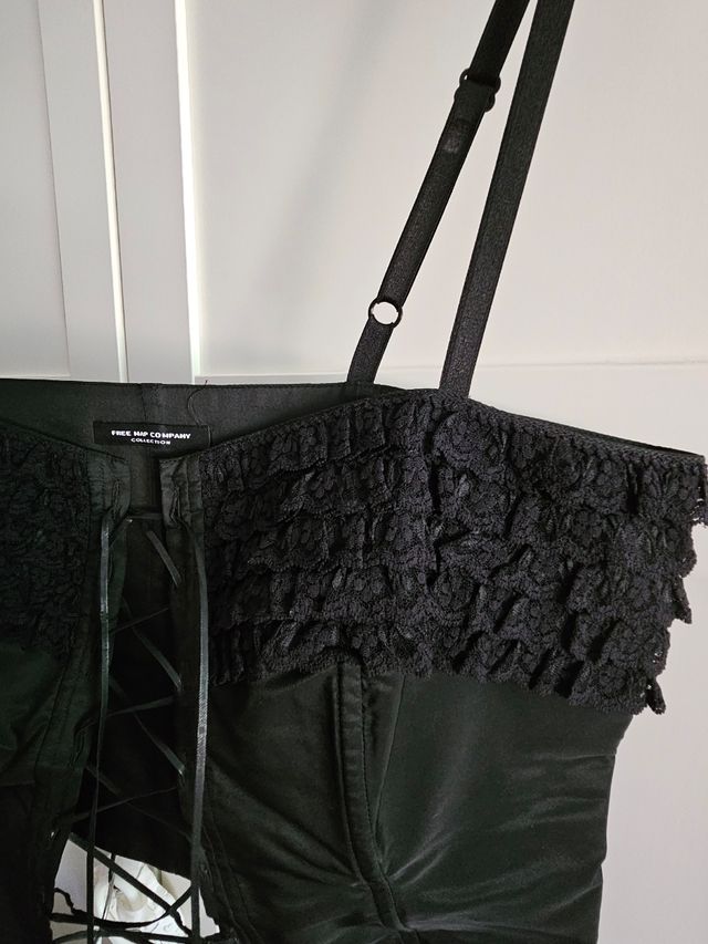 Top bustier con pizzo