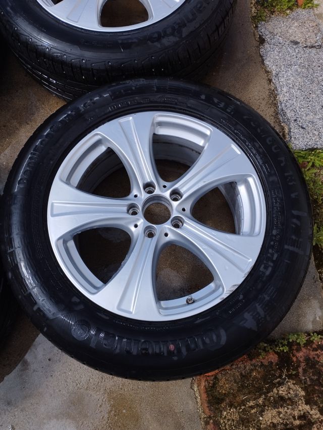 Llantas Mercedes 18