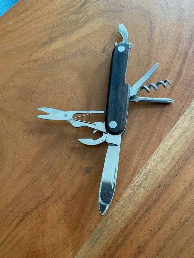 Coltellino multifunzione