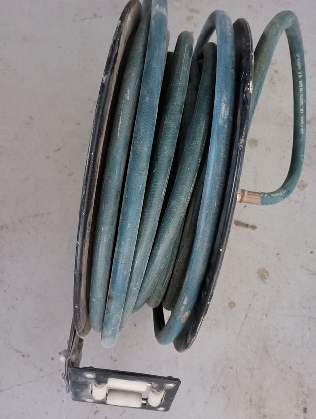 Manguera enrollable de aire comprimido