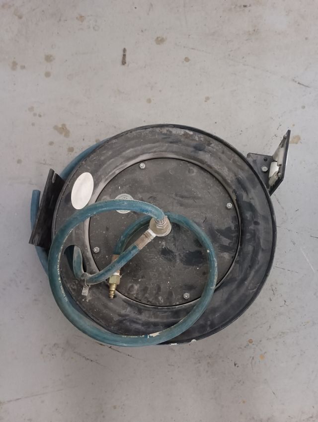 Manguera enrollable de aire comprimido