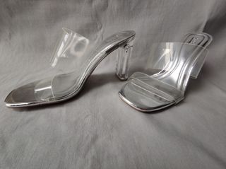 Sandalias transparentes T-36