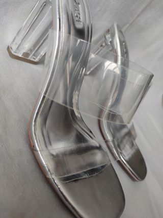 Sandalias transparentes T-36