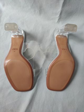 Sandalias transparentes T-36